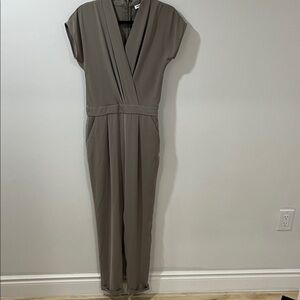 DKNYc Women’s Jumpsuit XS Grey Crossover Front Tailored Quiet Luxury Party